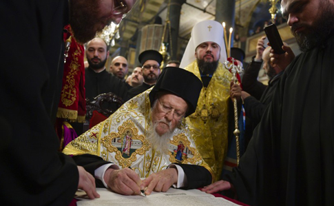 Варфоломій підписав томос для Православної Церкви України